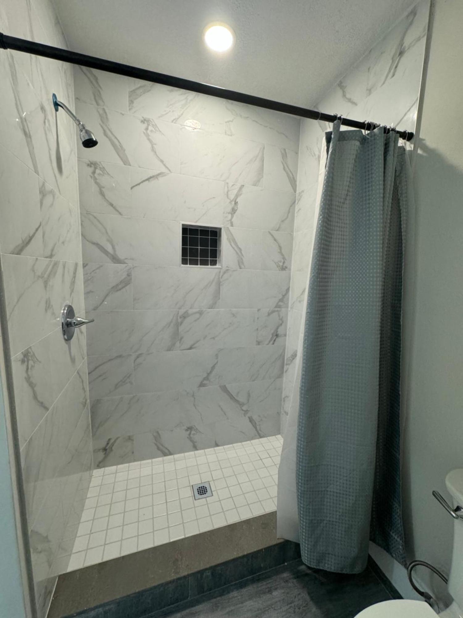 Deluxe Apartment Whit Laundry Tampa Exterior photo