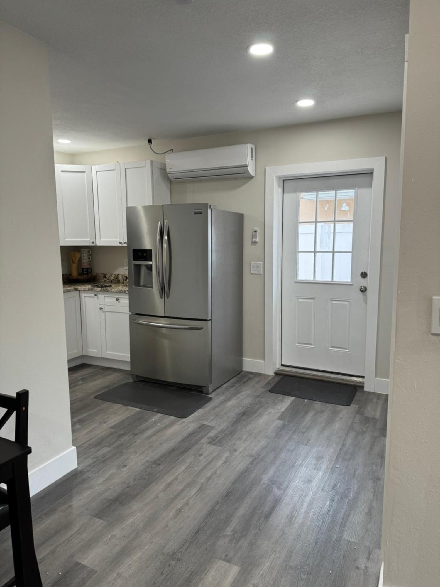 Deluxe Apartment Whit Laundry Tampa Exterior photo